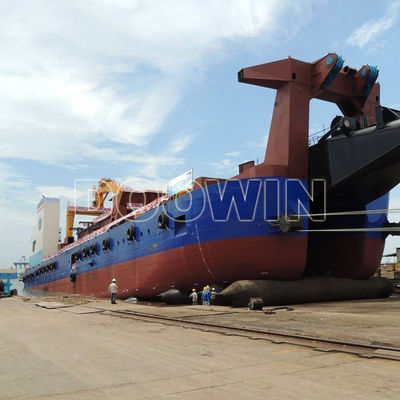 Black Heavy Lifting Airbags , Inflatable Marine Rubber Airbags For Vessel Upslip / Landing